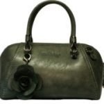 Luxe Leather Handbag in Elegant Green